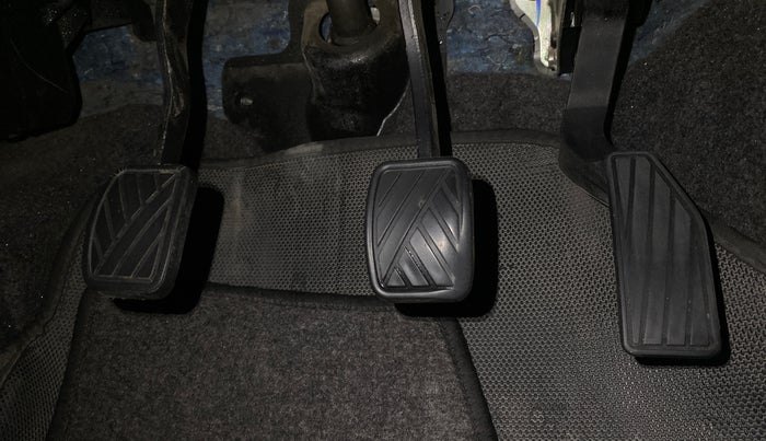 2017 Maruti Celerio VXI, Petrol, Manual, 40,084 km, Pedals