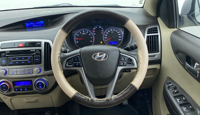 2014 Hyundai i20 SPORTZ 1.2 VTVT, Petrol, Manual, 25,104 km, Steering Wheel Close Up