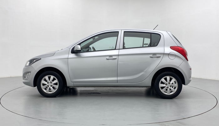 2014 Hyundai i20 SPORTZ 1.2 VTVT, Petrol, Manual, 25,104 km, Left Side
