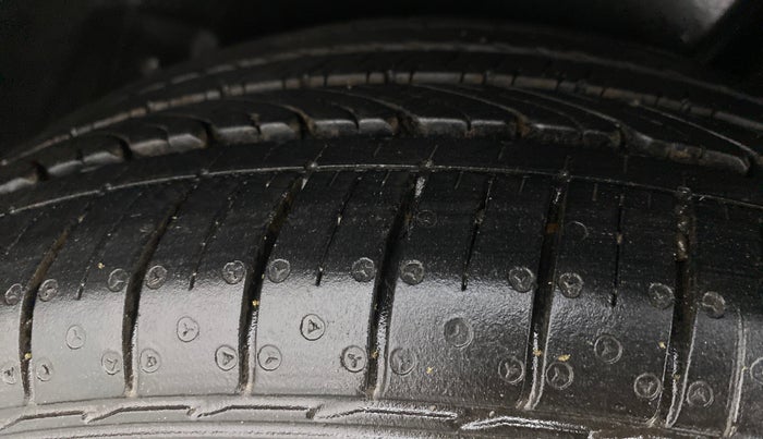 2021 Volkswagen Polo HIGHLINE PLUS 1.0L TSI AT, Petrol, Automatic, 12,267 km, Left Rear Tyre Tread