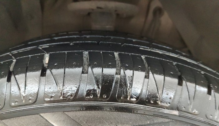 2022 Toyota URBAN CRUISER PREMIUM GRADE MT, Petrol, Manual, 36,061 km, Right Front Tyre Tread