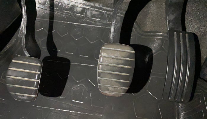 2019 Nissan Kicks XV DIESEL, Diesel, Manual, 48,512 km, Pedals