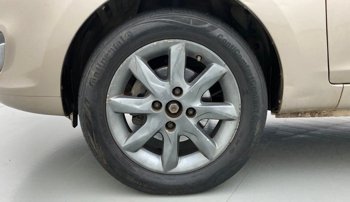 2015 Tata Bolt XT REVOTRON, Petrol, Manual, 60,329 km, Left Front Wheel