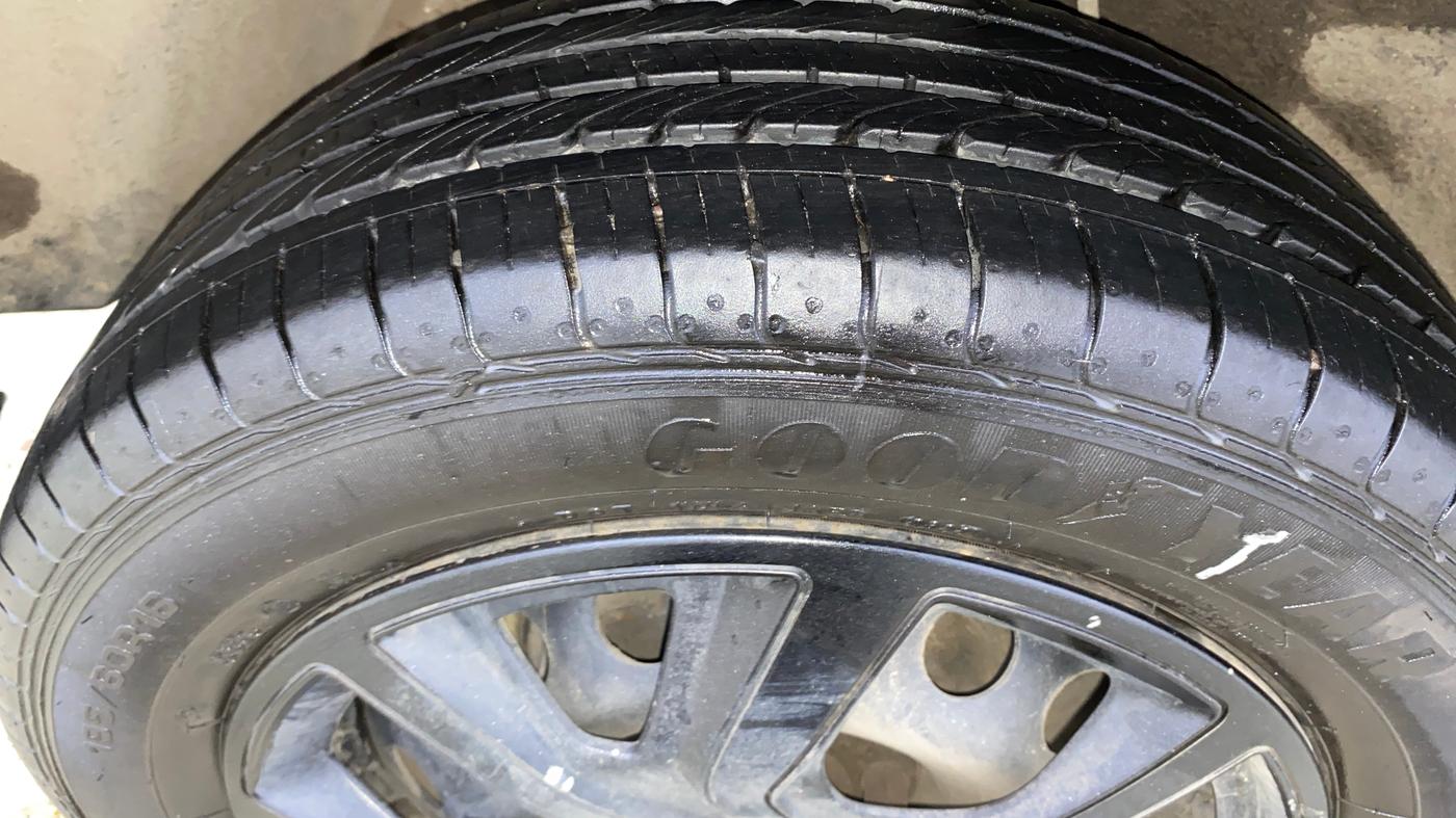 2018 Tata NEXON XT PETROL, Petrol, Manual, 62,008 km, Right Rear Tyre Tread