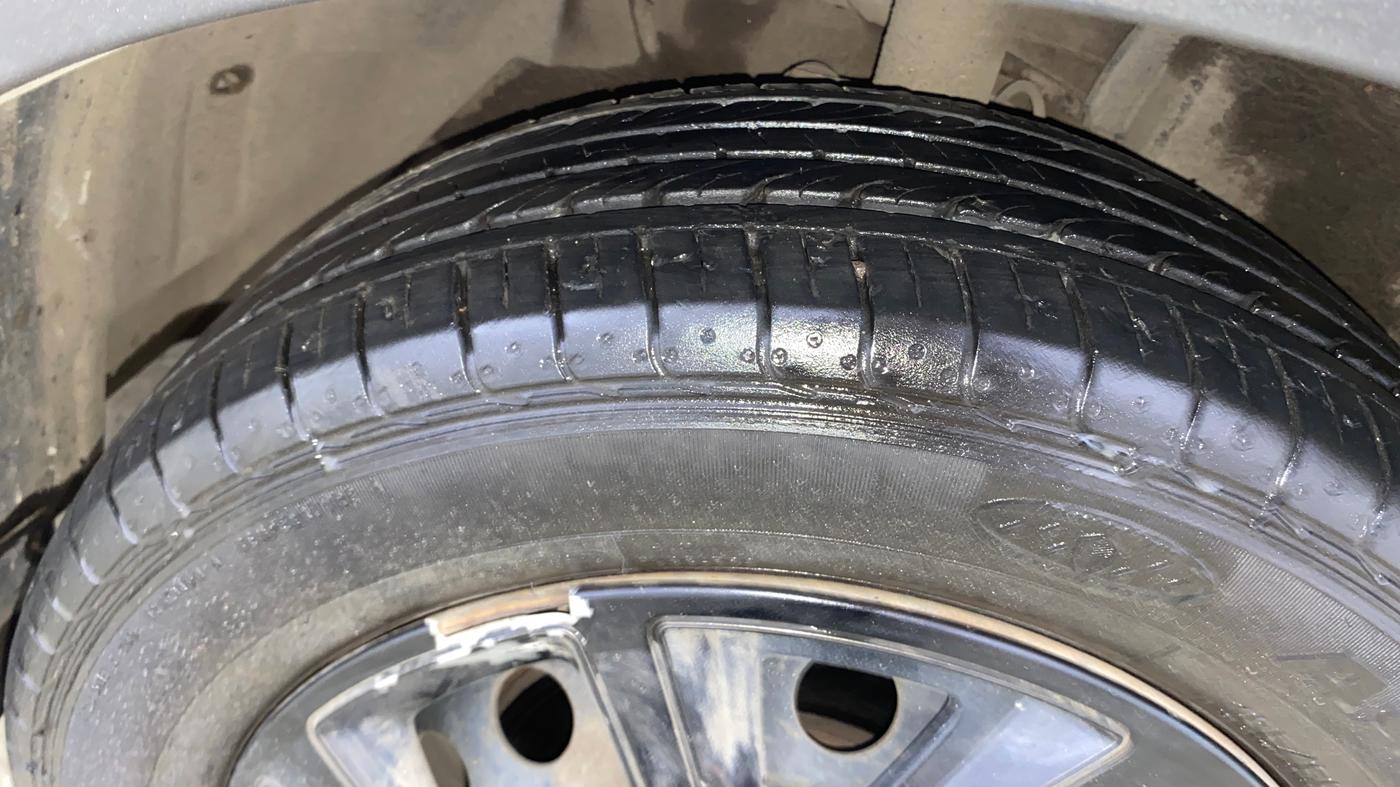 2018 Tata NEXON XT PETROL, Petrol, Manual, 62,008 km, Right Front Tyre Tread
