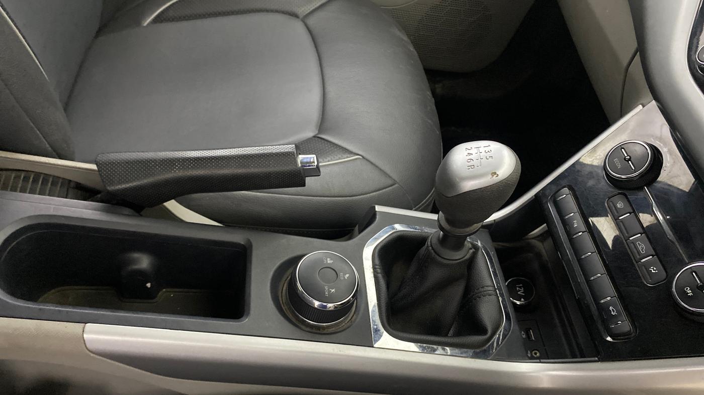 2018 Tata NEXON XT PETROL, Petrol, Manual, 62,008 km, Gear Lever