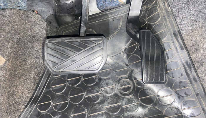 2016 Maruti Celerio VXI AMT, Petrol, Automatic, 62,424 km, Pedals