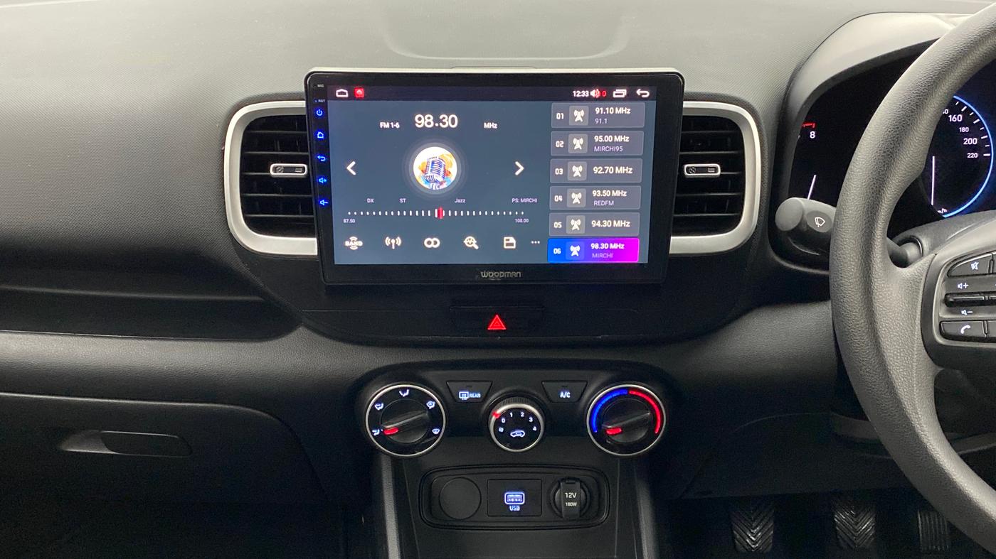 2020 Hyundai VENUE S MT 1.2 KAPPA, Petrol, Manual, 8,954 km, Air Conditioner