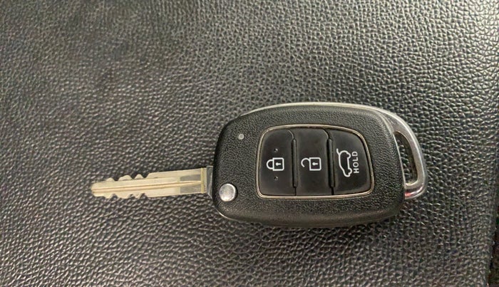 2017 Hyundai Elite i20 ASTA 1.2, Petrol, Manual, 65,290 km, Key Close Up