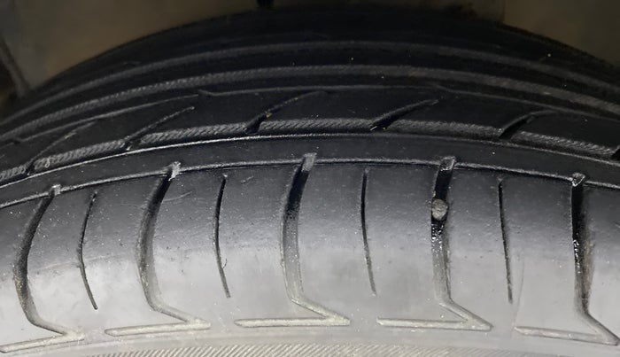 2014 Maruti Celerio VXI AGS, Petrol, Automatic, 77,511 km, Left Front Tyre Tread