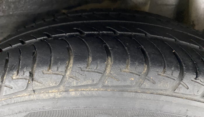 2014 Maruti Celerio VXI AGS, Petrol, Automatic, 77,511 km, Left Rear Tyre Tread