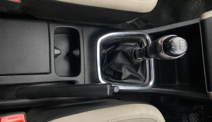 2022 Renault TRIBER RXT, Petrol, Manual, 1,02,061 km, Gear Lever