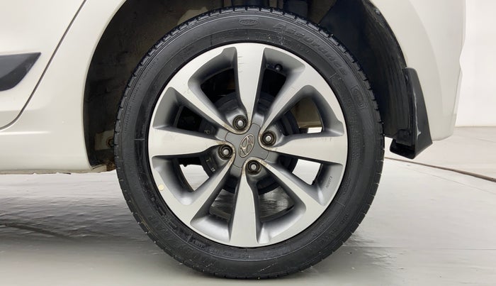 2015 Hyundai Elite i20 SPORTZ (O) 1.4, Diesel, Manual, 31,156 km, Left Rear Wheel