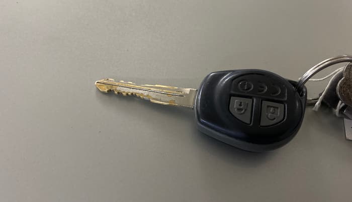 2016 Maruti Ciaz VXI+, Petrol, Manual, 1,10,428 km, Key Close Up