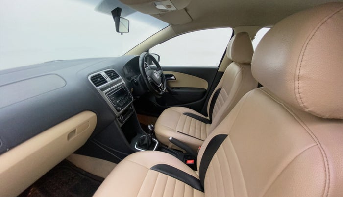 2016 Volkswagen Polo HIGHLINE1.2L, Petrol, Manual, 58,380 km, Right Side Front Door Cabin