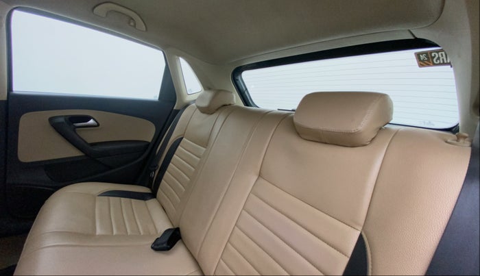 2016 Volkswagen Polo HIGHLINE1.2L, Petrol, Manual, 58,380 km, Right Side Rear Door Cabin