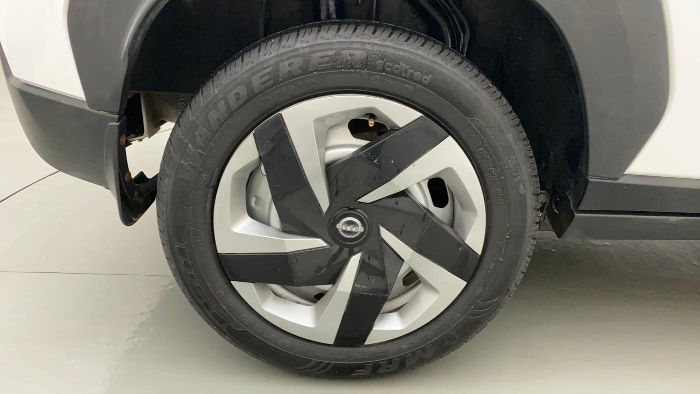 2023 Nissan MAGNITE XE, Petrol, Manual, 10,004 km, Right Rear Wheel