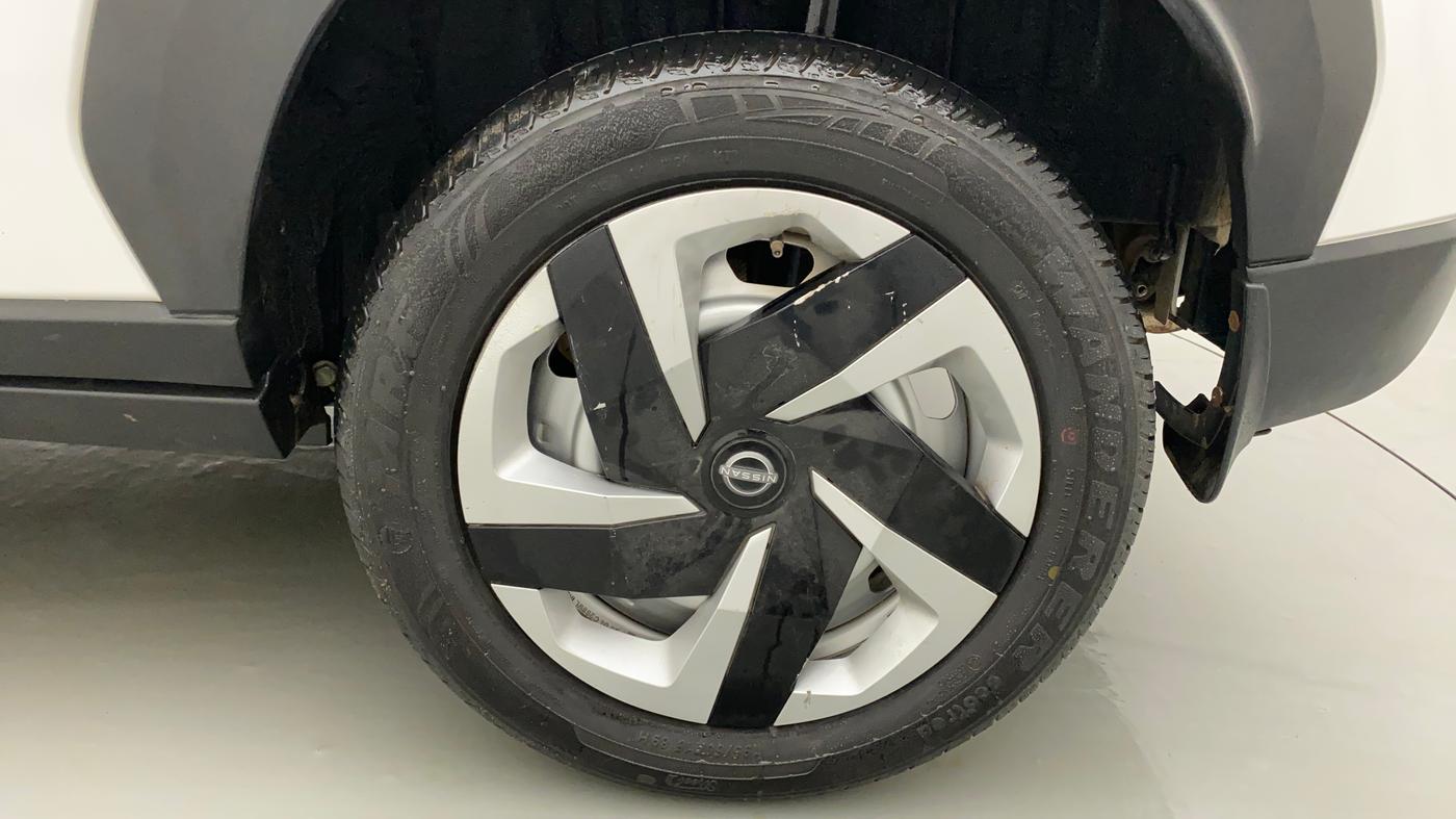 2023 Nissan MAGNITE XE, Petrol, Manual, 10,004 km, Left Rear Wheel