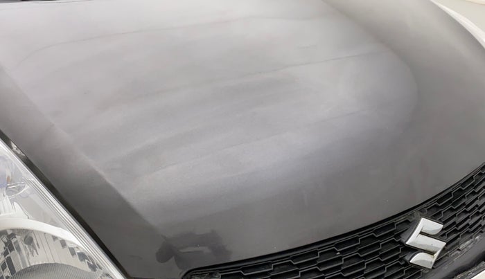 2016 Maruti Swift VXI O, CNG, Manual, 30,925 km, Bonnet (hood) - Minor scratches
