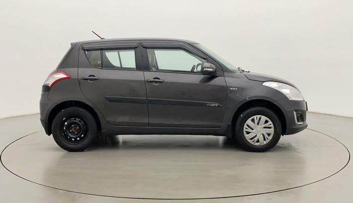 2016 Maruti Swift VXI O, CNG, Manual, 30,925 km, Right Side View