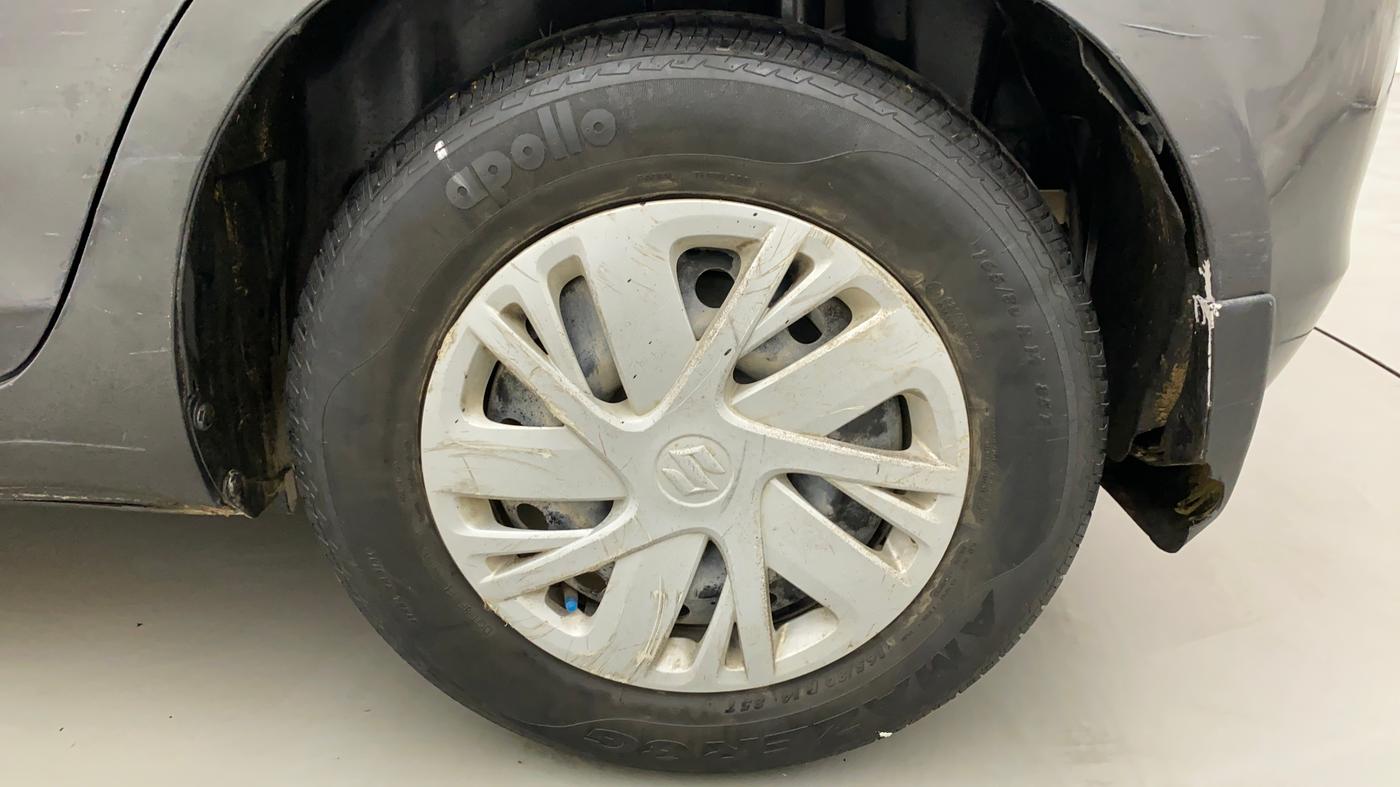 2016 Maruti Swift VXI O, CNG, Manual, 30,925 km, Left Rear Wheel