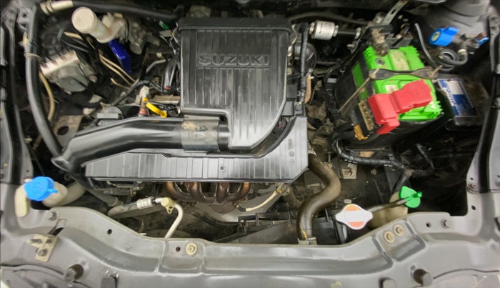 2016 Maruti Swift VXI O, CNG, Manual, 30,925 km, Open Bonet