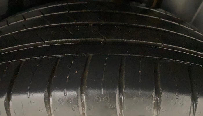 2022 MG HECTOR SHARP 1.5 PETROL CVT, Petrol, Automatic, 24,061 km, Left Rear Tyre Tread