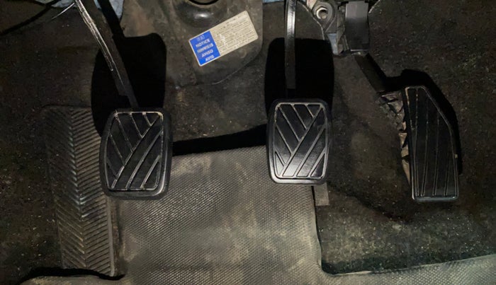 2020 Maruti Baleno ZETA PETROL 1.2, Petrol, Manual, 74,947 km, Pedals