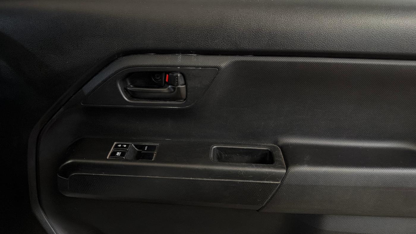 2020 Maruti New Wagon-R LXI 1.0, Petrol, Manual, 20,484 km, Driver Side Door Panels Control