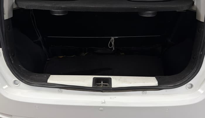 2020 Maruti New Wagon-R LXI 1.0, Petrol, Manual, 20,484 km, Boot Inside