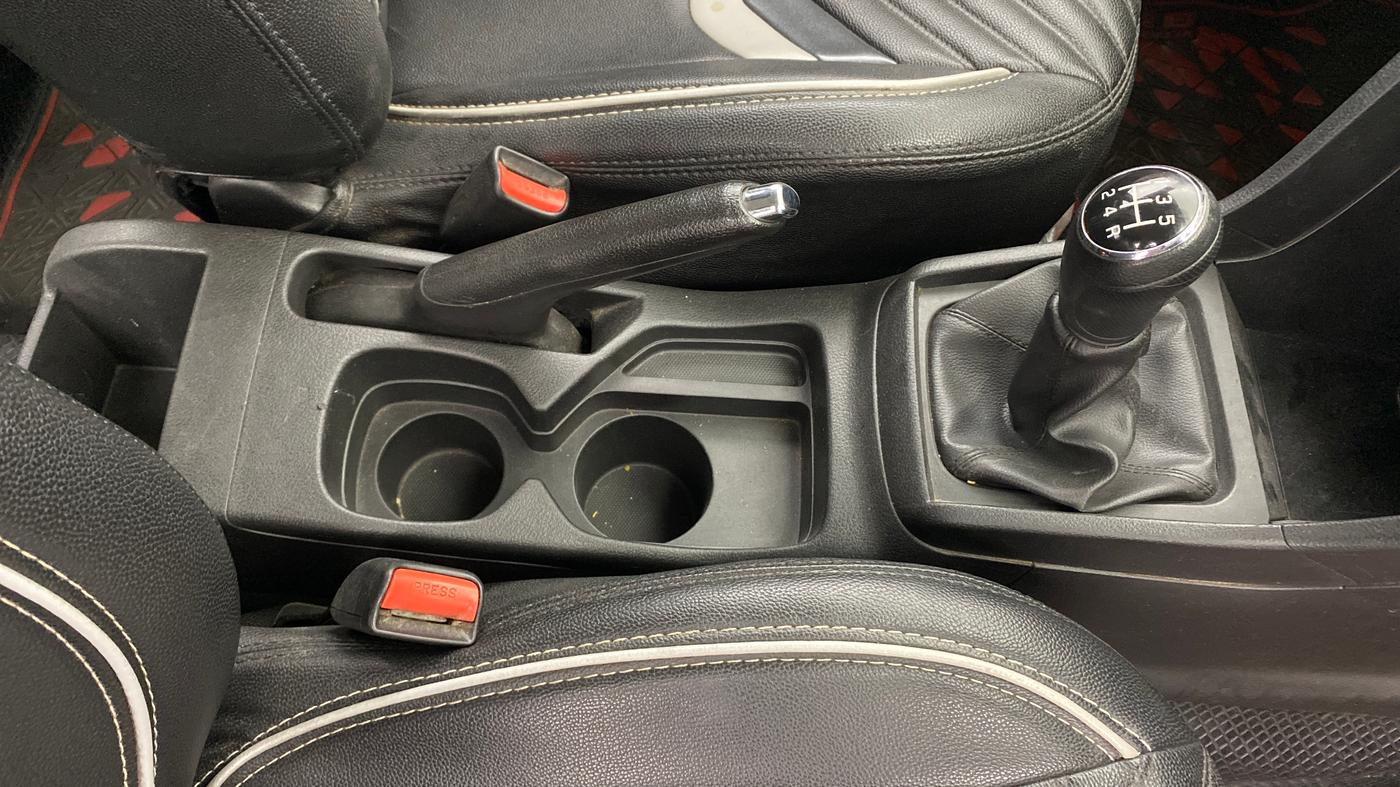 2021 Maruti Vitara Brezza ZXI, Petrol, Manual, 93,998 km, Gear Lever