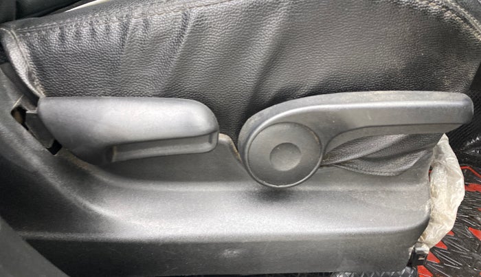 2021 Maruti Vitara Brezza ZXI, Petrol, Manual, 93,998 km, Driver Side Adjustment Panel