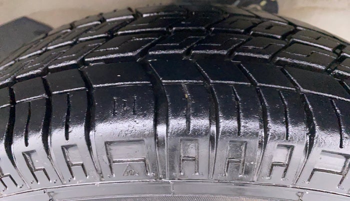 2019 Maruti Eeco 5 STR WITH AC PLUSHTR, Petrol, Manual, 6,021 km, Right Front Tyre Tread