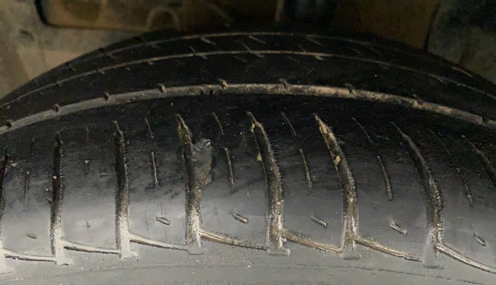 2019 Maruti Vitara Brezza VDI, Diesel, Manual, 61,307 km, Left Front Tyre Tread