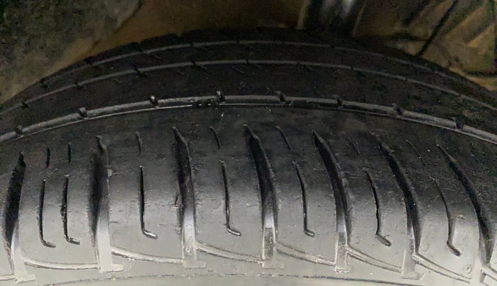 2019 Maruti Vitara Brezza VDI, Diesel, Manual, 61,307 km, Right Front Tyre Tread