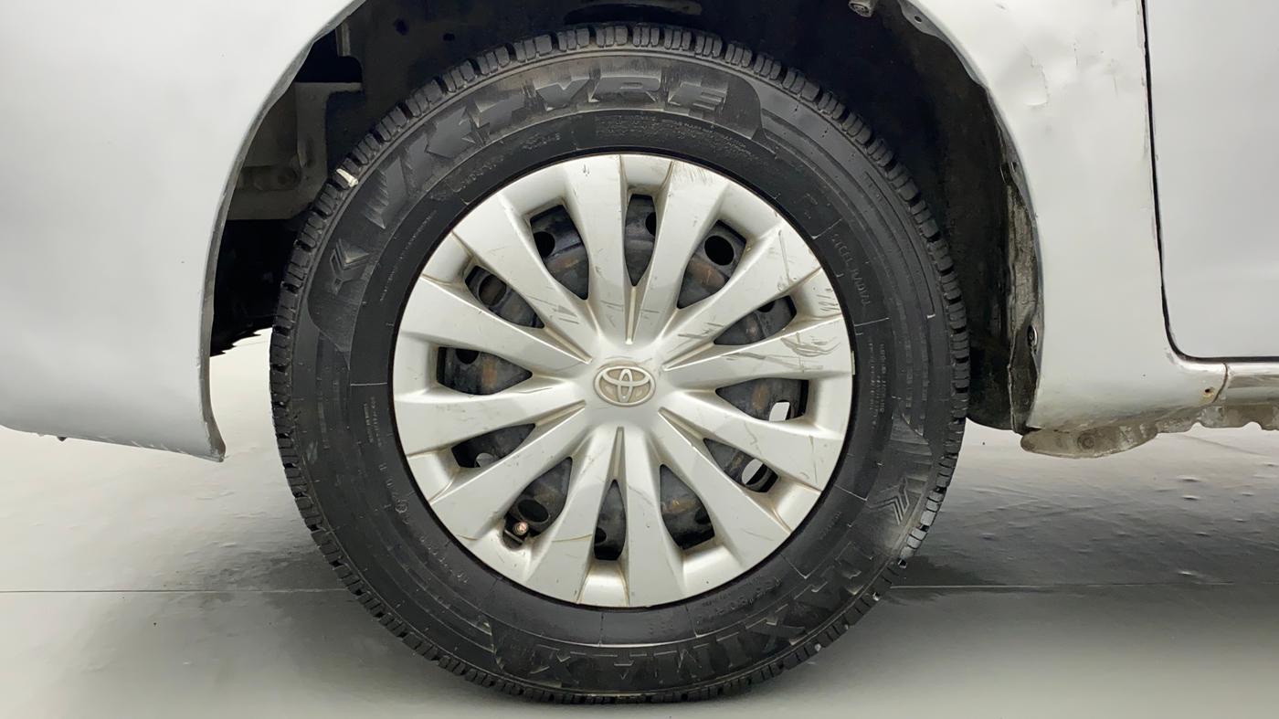 2011 Toyota Etios Liva G, Petrol, Manual, 42,283 km, Left Front Wheel