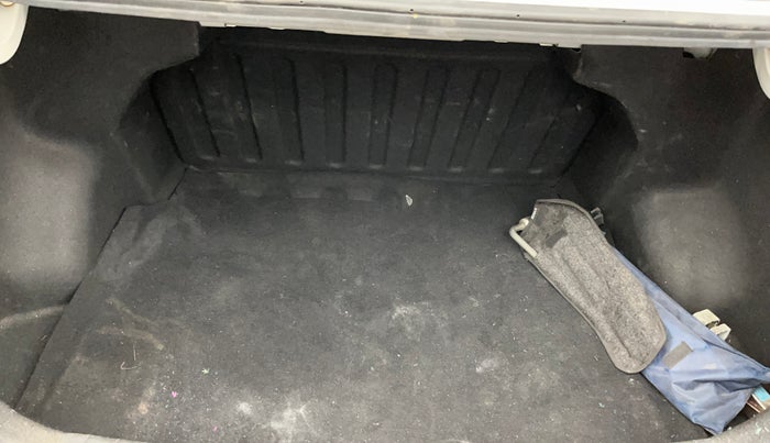 2015 Hyundai Xcent S 1.2, Petrol, Manual, 55,600 km, Boot Inside