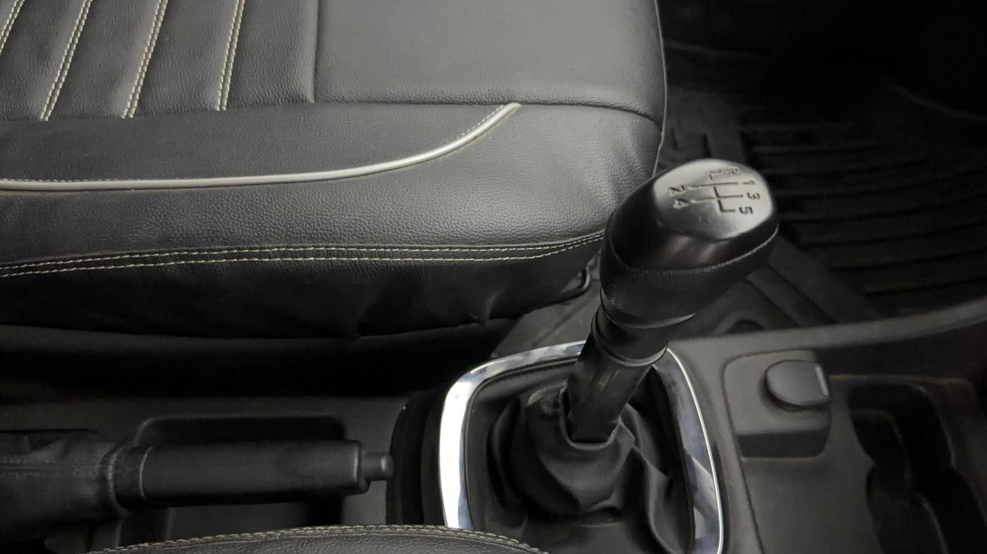 2018 Renault Kwid RXL, Petrol, Manual, 37,890 km, Gear Lever