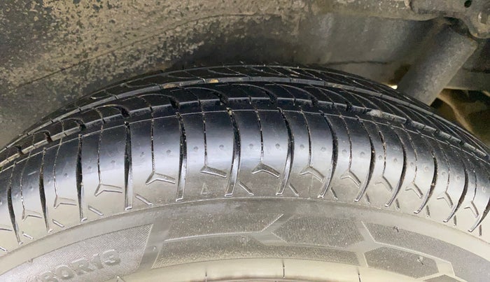 2017 Maruti Wagon R 1.0 LXI CNG, CNG, Manual, 1,00,490 km, Left Rear Tyre Tread