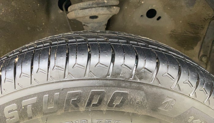 2017 Maruti Wagon R 1.0 LXI CNG, CNG, Manual, 1,00,490 km, Right Front Tyre Tread