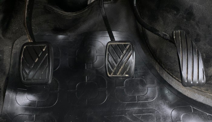 2014 Maruti Wagon R 1.0 LXI CNG, CNG, Manual, 80,360 km, Pedals