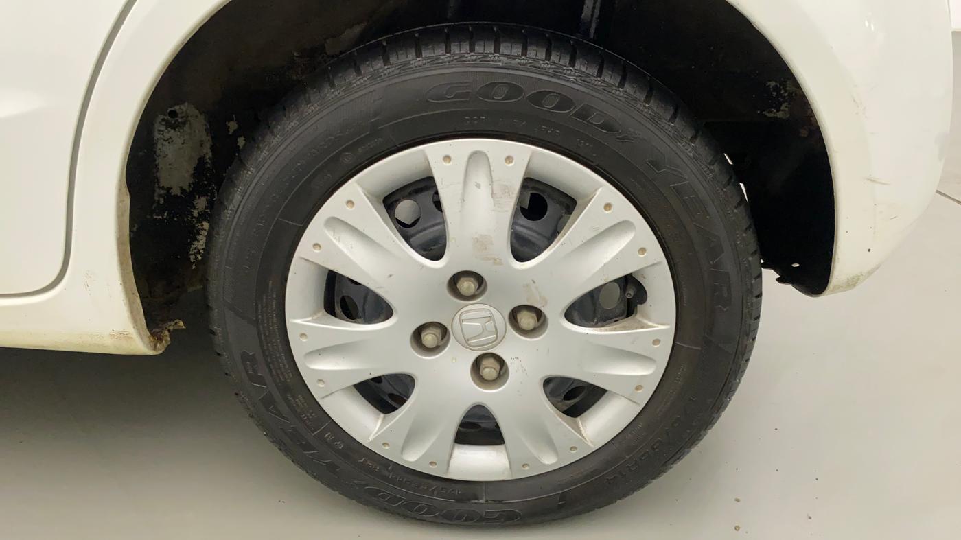 2015 Honda Brio S MT, Petrol, Manual, 14,397 km, Left Rear Wheel
