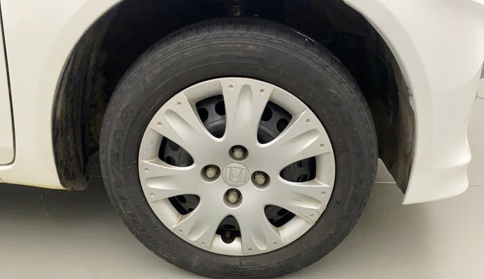 2015 Honda Brio S MT, Petrol, Manual, 14,397 km, Right Front Wheel