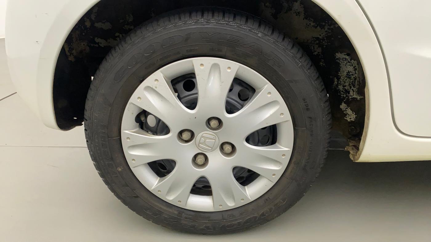 2015 Honda Brio S MT, Petrol, Manual, 14,397 km, Right Rear Wheel