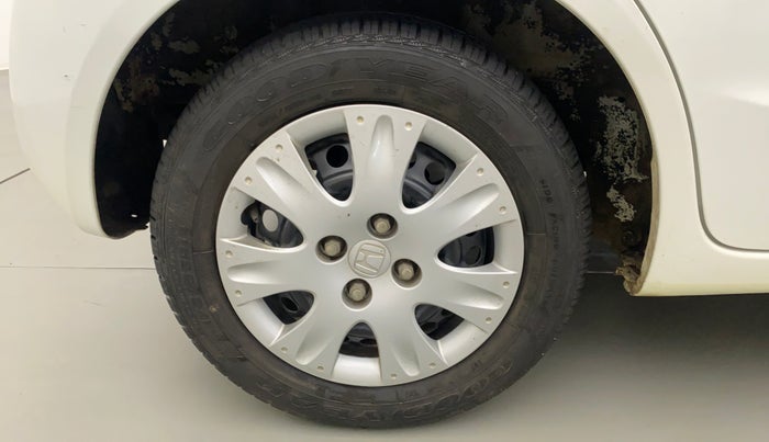 2015 Honda Brio S MT, Petrol, Manual, 14,397 km, Right Rear Wheel