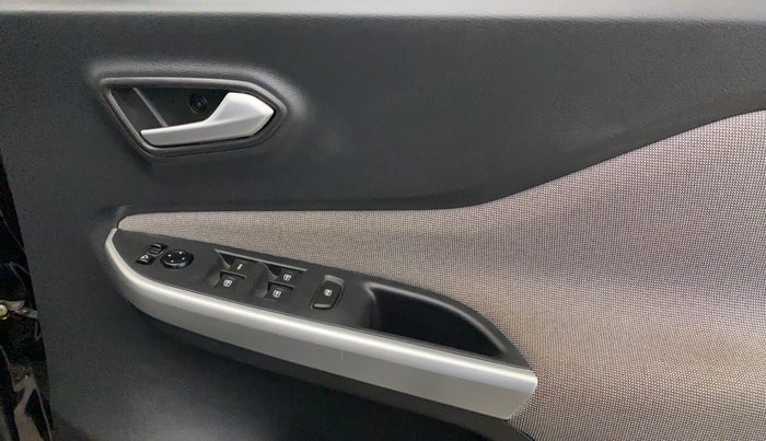 2024 Nissan MAGNITE XL AMT EZ Shift, Petrol, Automatic, 19,213 km, Driver Side Door Panels Control