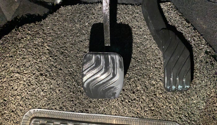 2024 Nissan MAGNITE XL AMT EZ Shift, Petrol, Automatic, 19,213 km, Pedals