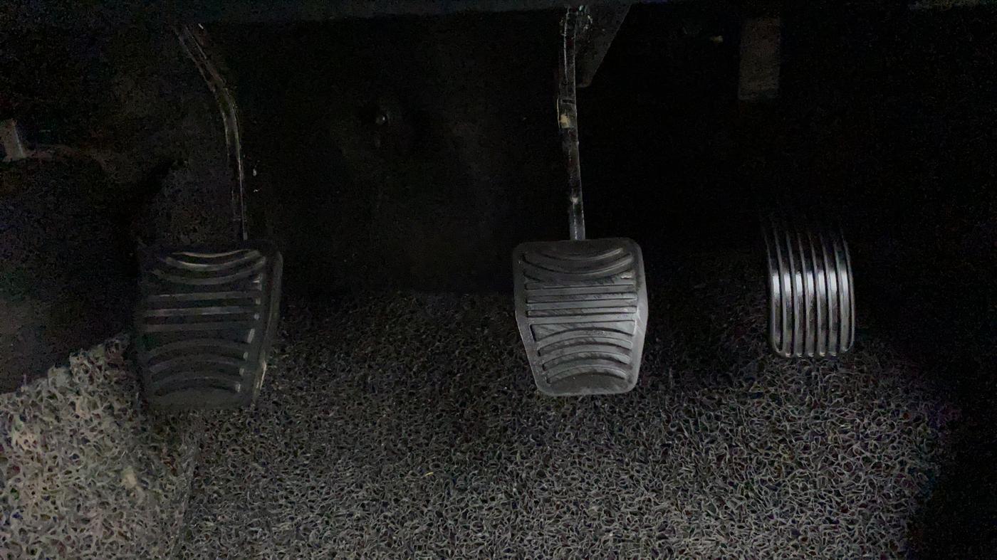 2022 Mahindra Thar LX HT PETROL 4WD MT, Petrol, Manual, 16,268 km, Pedals