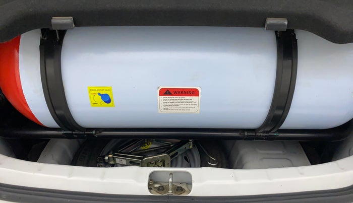 2018 Hyundai NEW SANTRO SPORTZ CNG, CNG, Manual, 16,808 km, Boot Inside