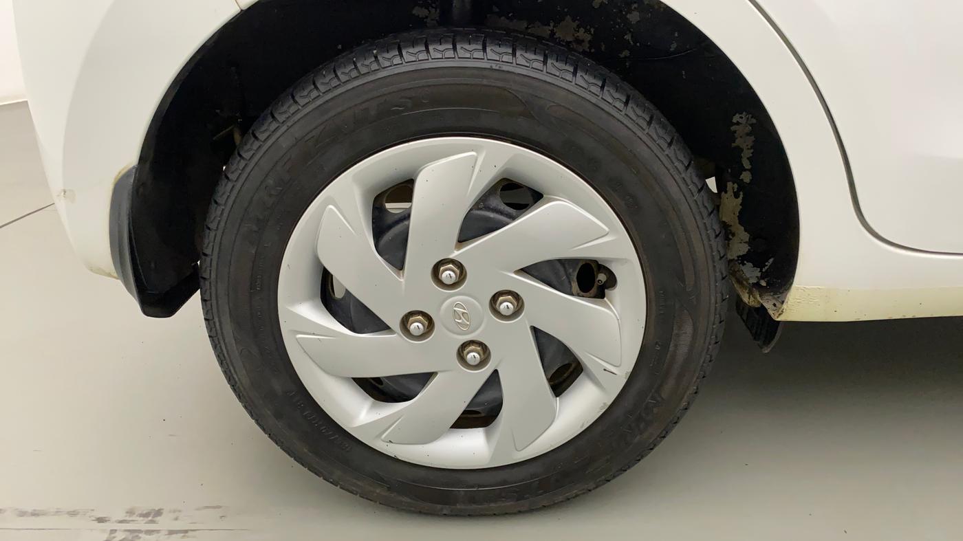 2018 Hyundai NEW SANTRO SPORTZ CNG, CNG, Manual, 16,808 km, Right Rear Wheel